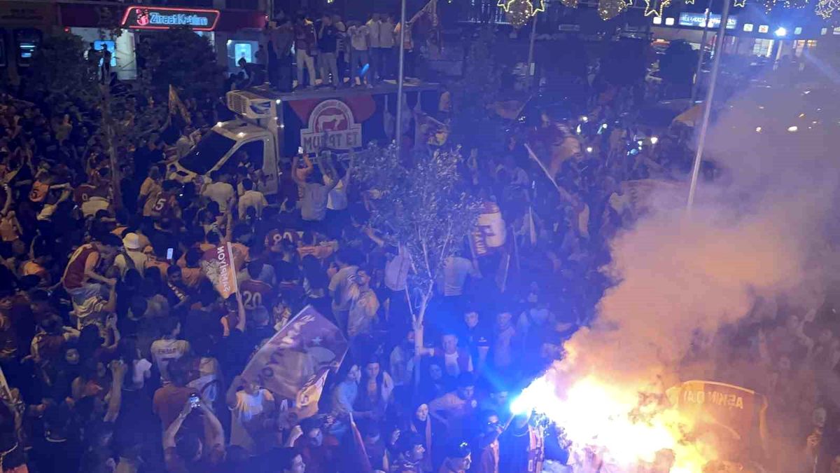 Osmaniye'de sarı-kırmızı coşku