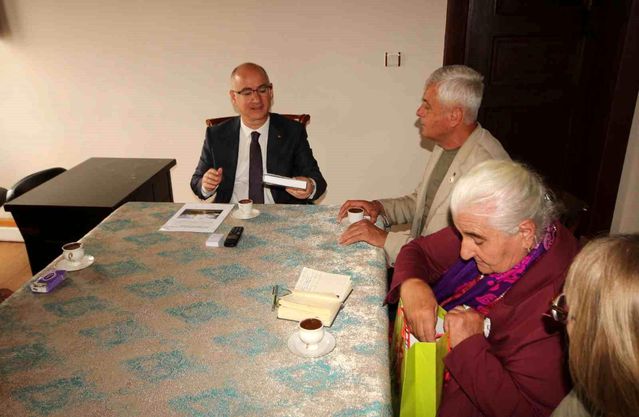 Srebrenitsa Anneleri’nden Ayvalık Kaymakamlığı’na ziyaret