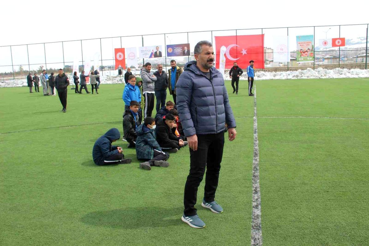 Vanlı eğitimciden şampiyonluklarla dolu 20 yıllık veda