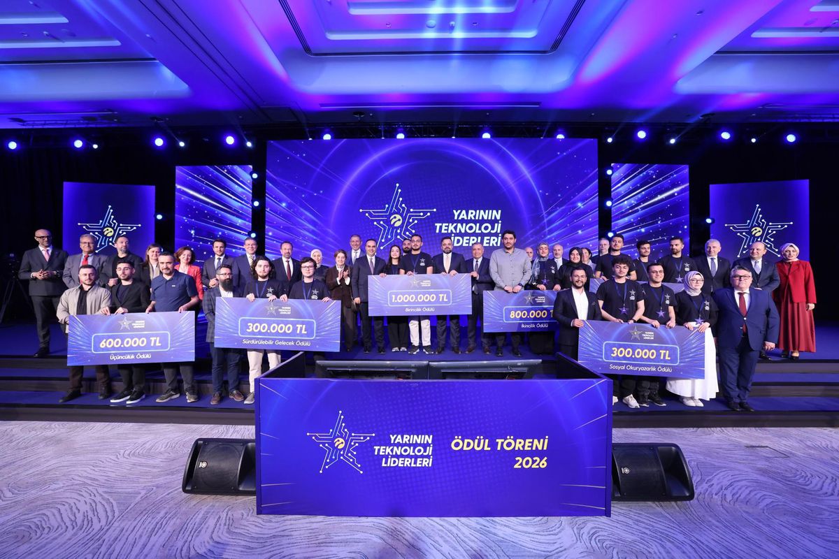 “Yarının Teknoloji Liderleri” proje yarışmasında kazananlar belli oldu Turkcell’den “Yarının Teknoloji Li...