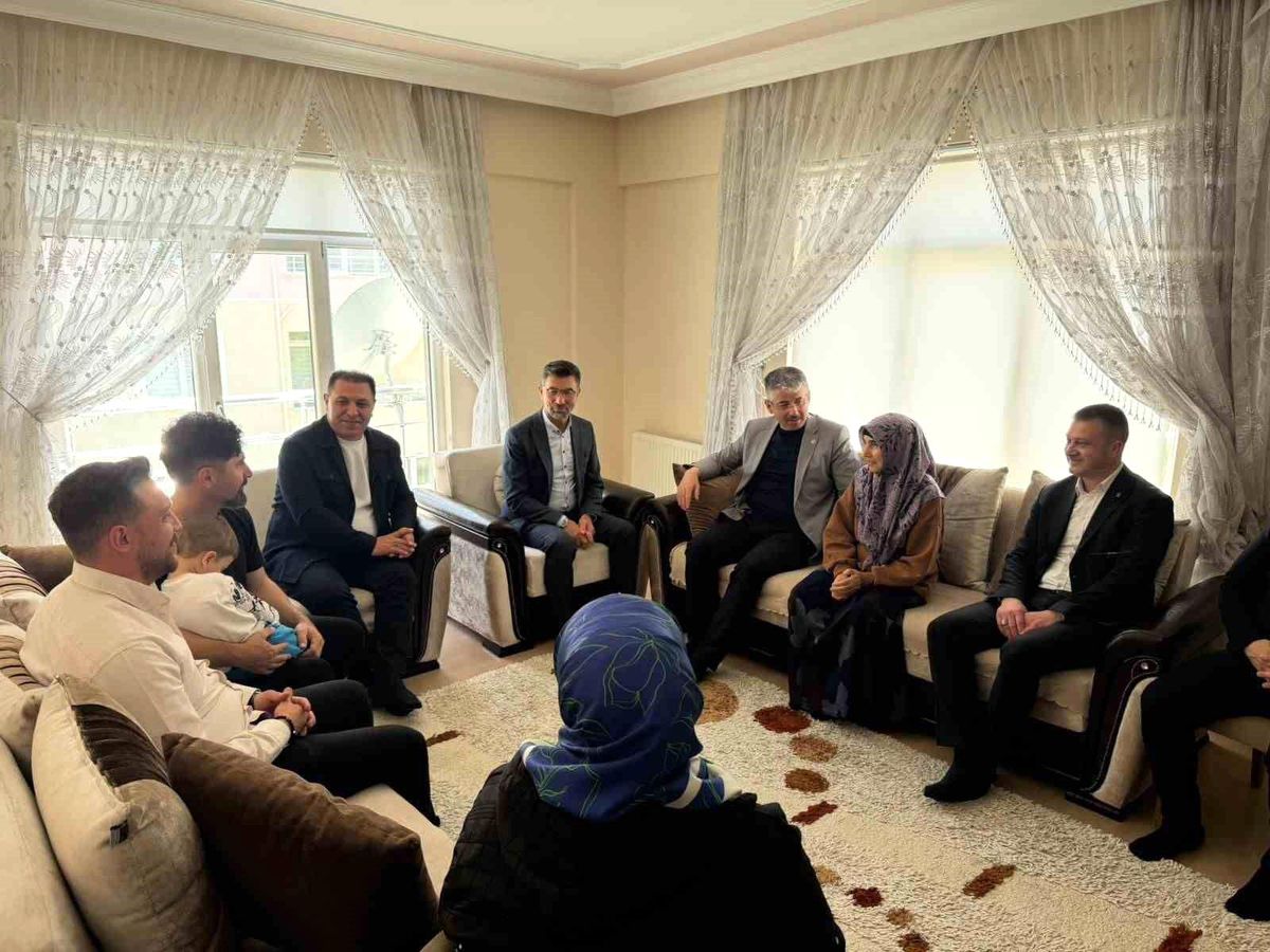 Çopuroğlu: "Anneler günü'nde ilk ziyaret şehit annemize"