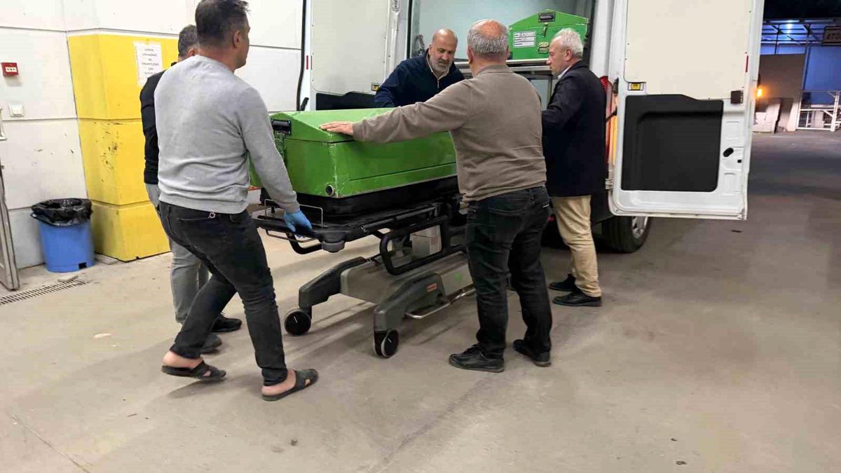 İkinci kattan düşen genç hayatını kaybetti