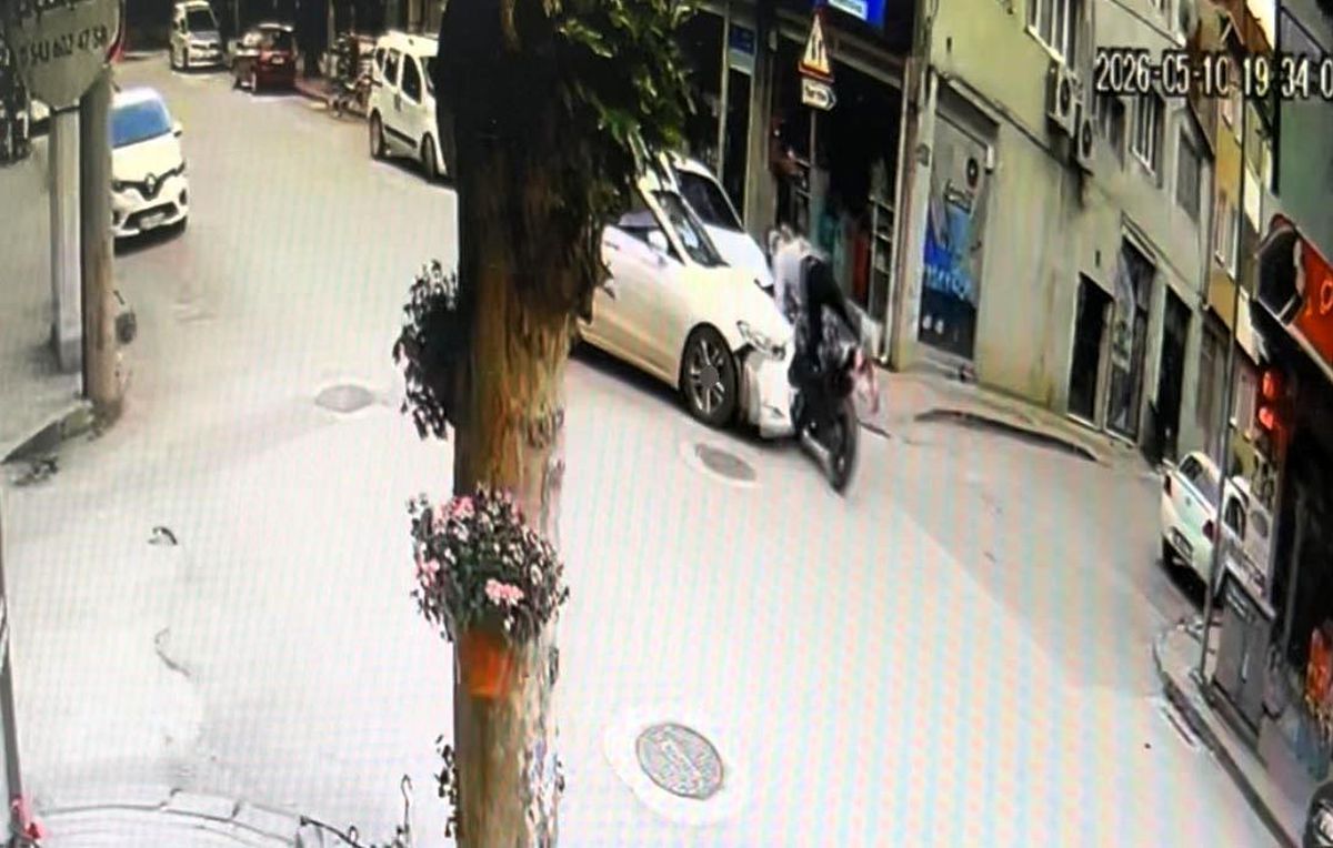 Otomobil ile motosiklet kafa kafaya çarpıştı: 1 yaralı