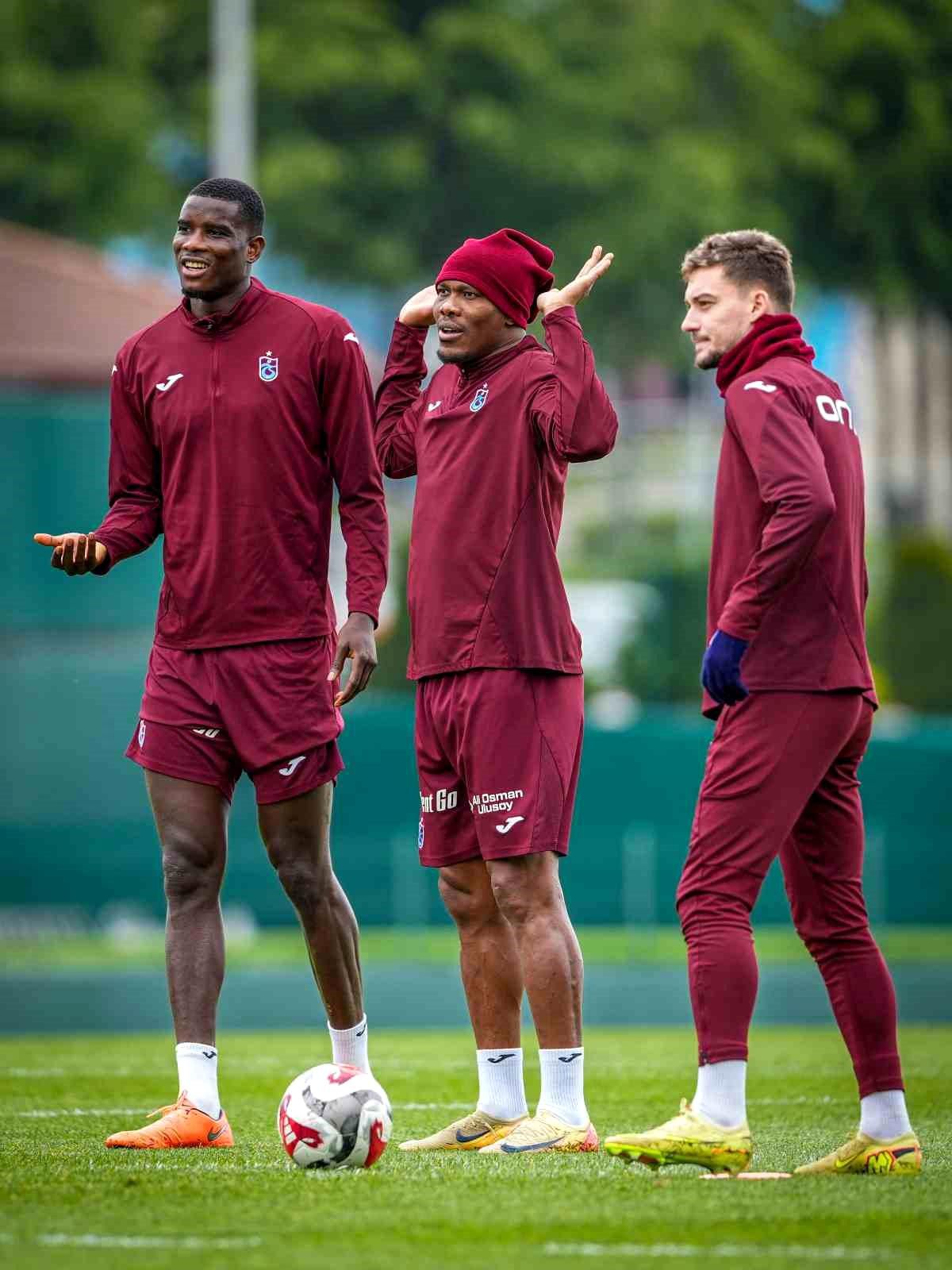 Trabzonspor, puanların yarısını İstanbul'dan topladı
