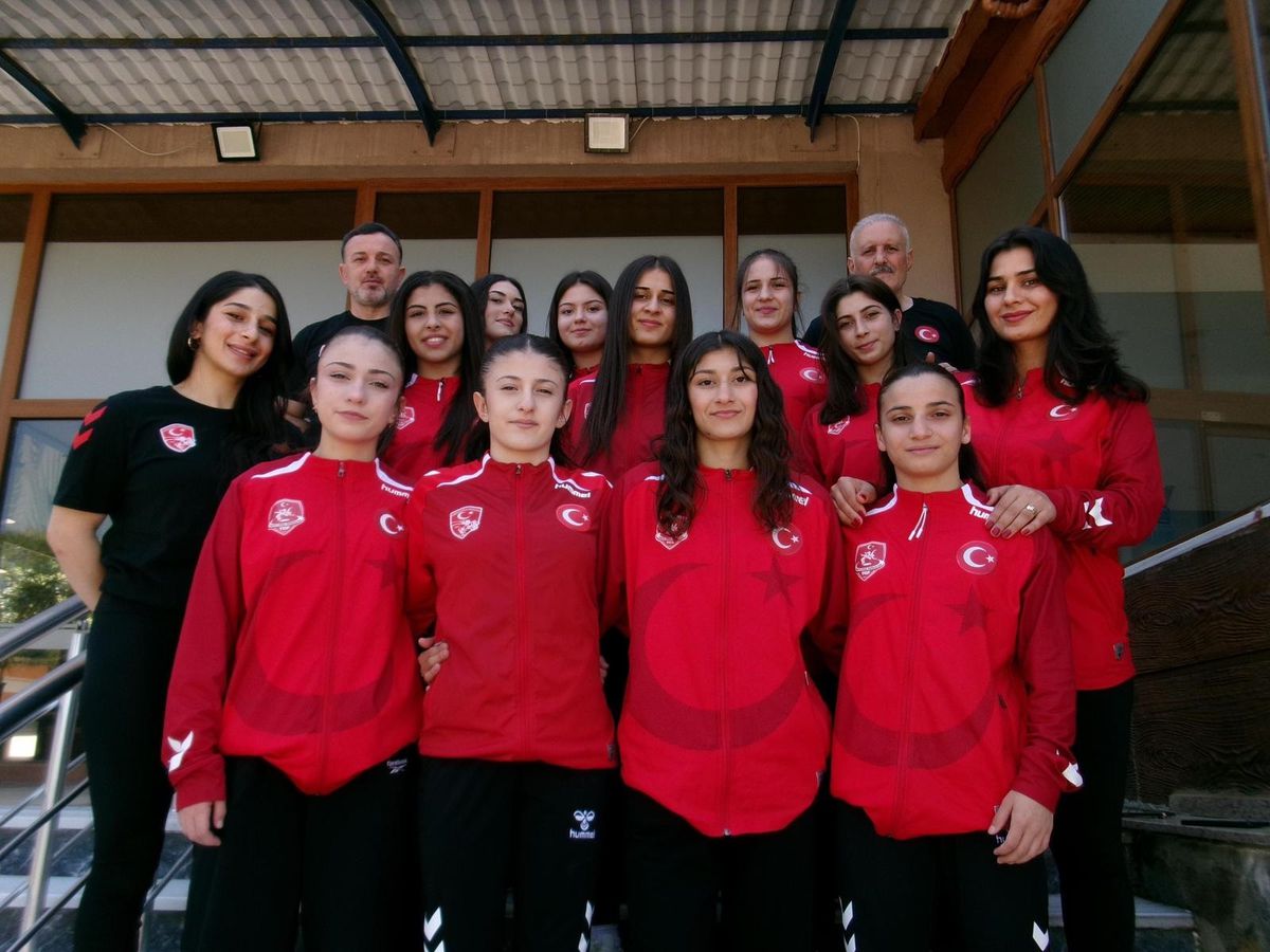 U17 Avrupa Güreş Şampiyonası Bulgaristan'da başlıyor