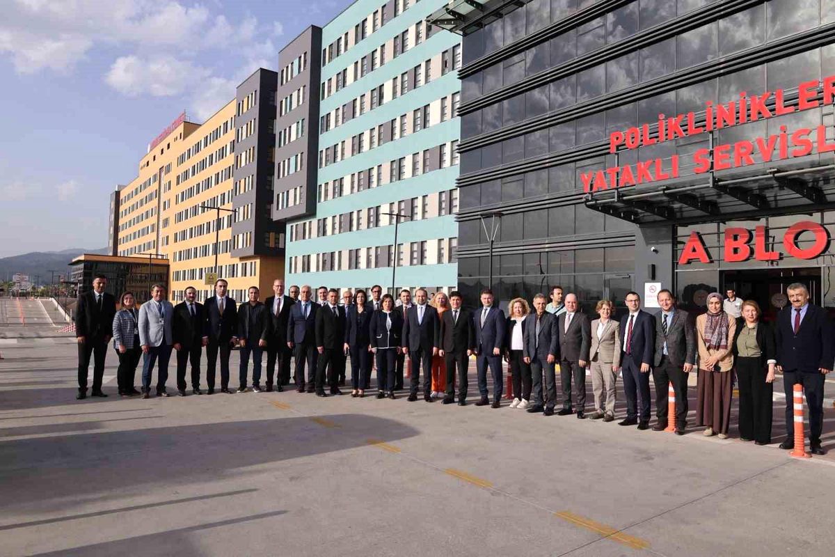 Vali Varol, Şehir Hastanesi'nde incelemelerde bulundu