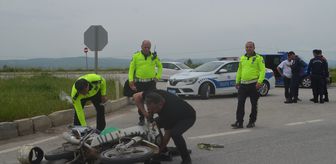 Amasya'da ambulansla çarpışan motosikletin sürücüsü yaralandı