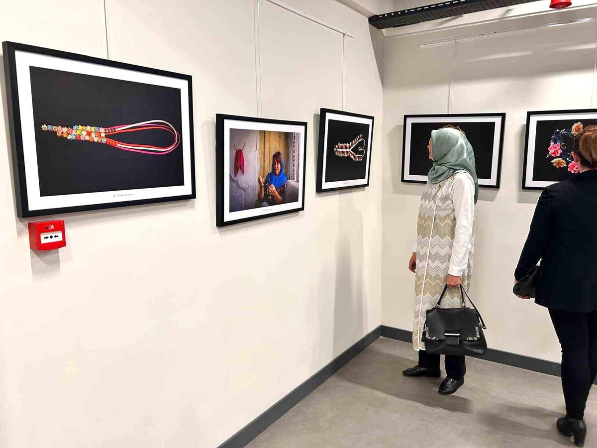 Ankara'da 'Kalbin Emeği' sergisi sanatseverlerle buluştu