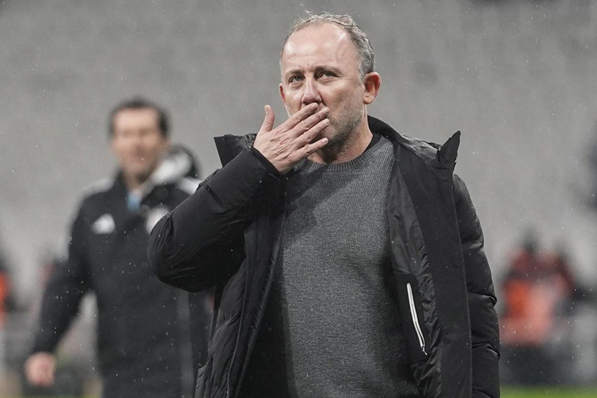 Beşiktaş'ta Sergen Yalçın için karar çıktı