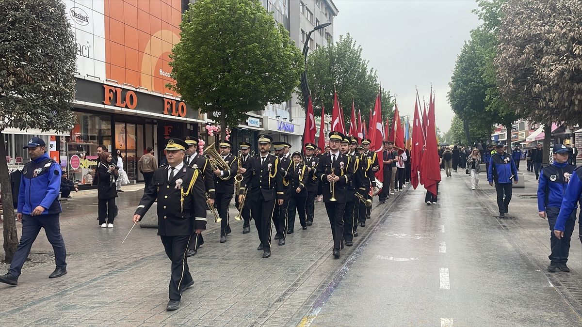 Bolu'nun hayırsever iş insanı İzzet Baysal, "Şükran Günleri" etkinlikleriyle anılıyor