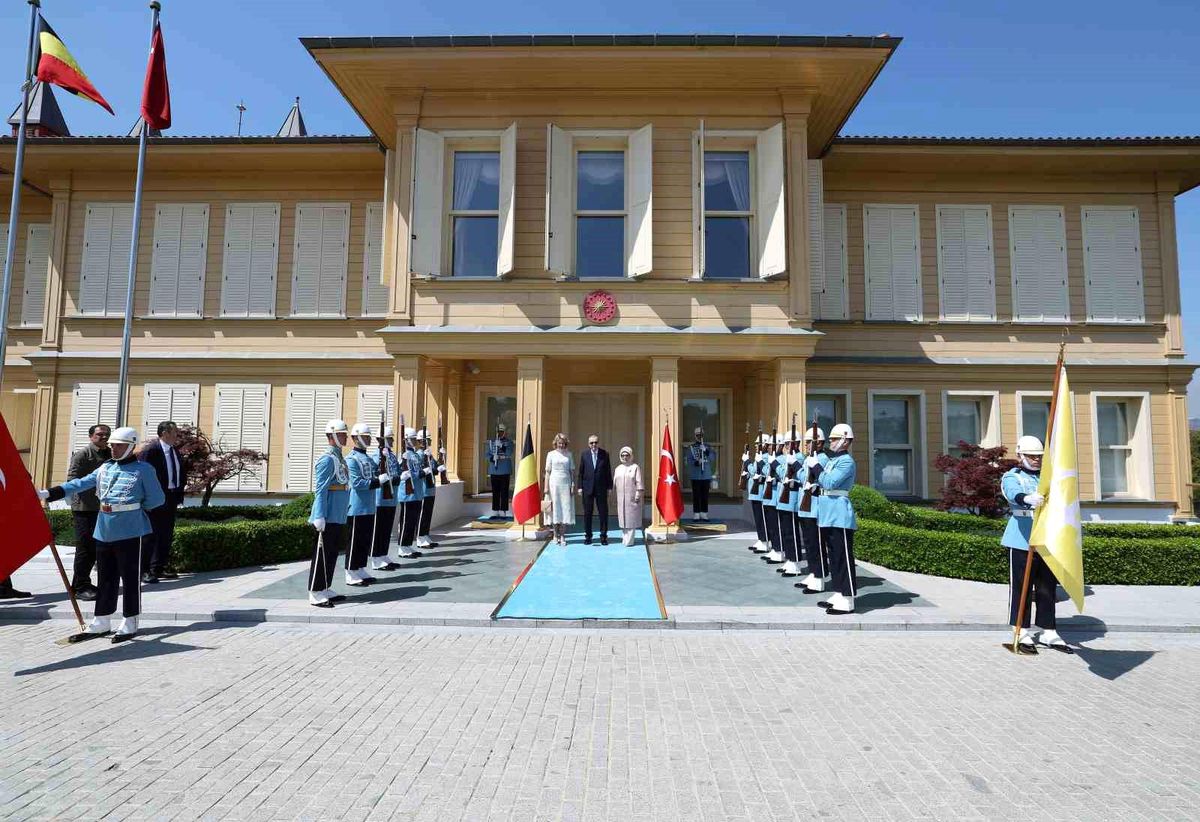 Cumhurbaşkanı Erdoğan, Belçika Kraliçesi Mathilde ile bir araya geldi