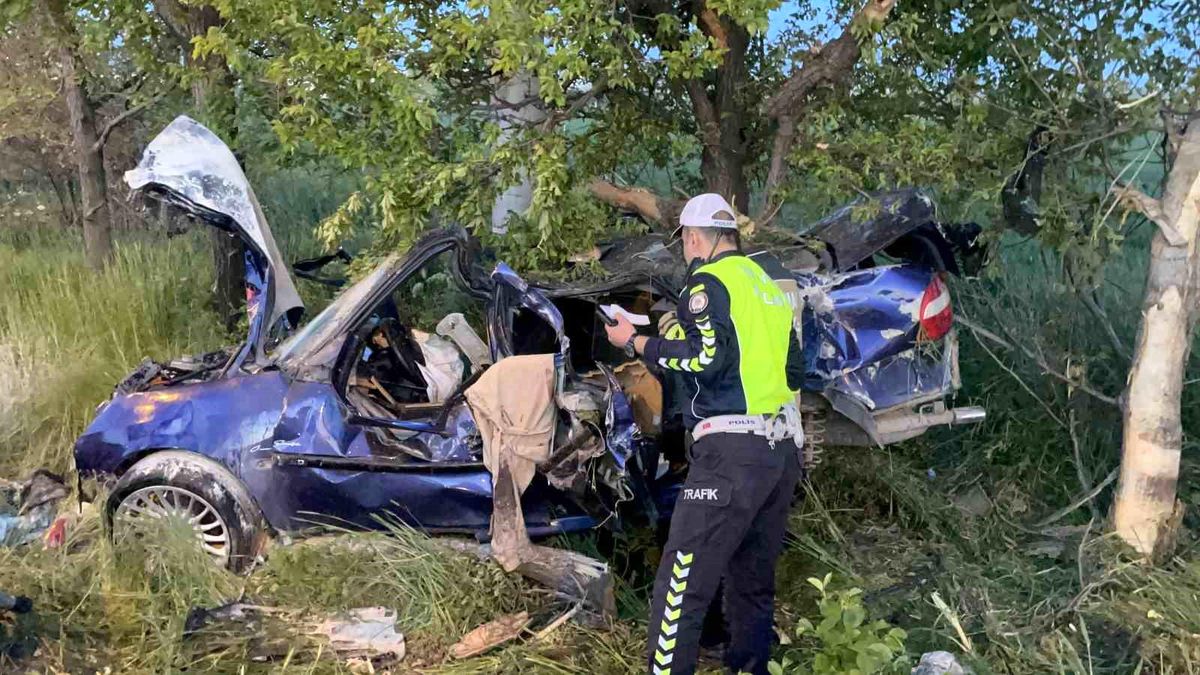 Karaman'da düğün konvoyunda feci kaza: 1 ölü, 1 yaralı
