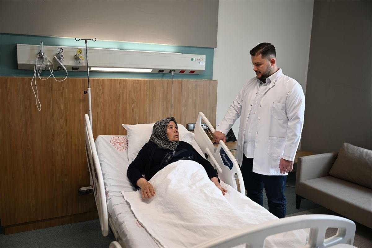 Gaziantep'te ağrı pili takılan hasta yeniden rahat uyuyabiliyor