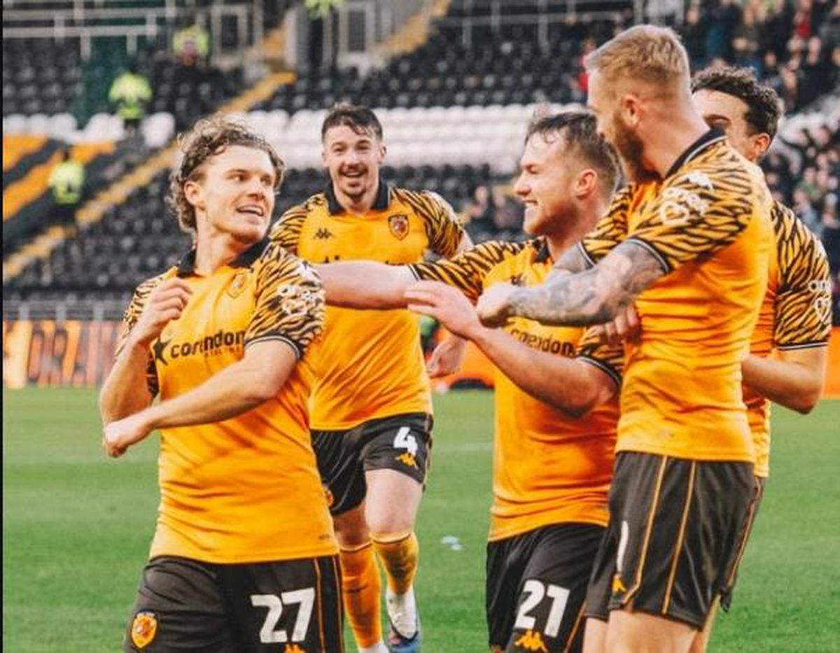 Hull City Premier Lig'e yükseldi mi, Acun Ilıcalı'nın takımı Premier Lig'e çıktı mı?