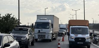 Kocaeli'de tıra çarpan otomobildeki 2 kişi yaralandı