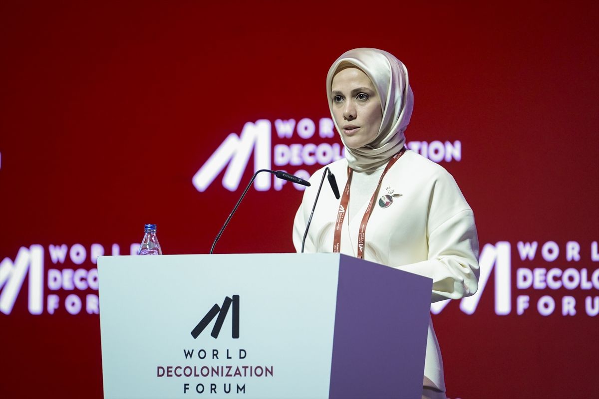 NUN Eğitim ve Kültür Vakfı Yönetim Kurulu Başkanı Esra Albayrak, "World Decolonization Forum"da konuştu Aç...