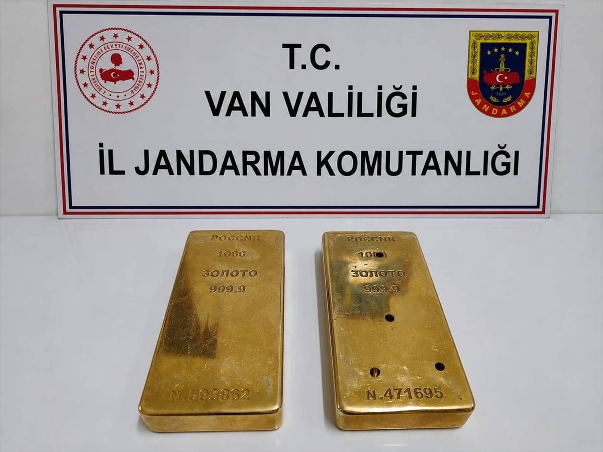 Van'da 2 kilogram külçe altın ele geçirildi