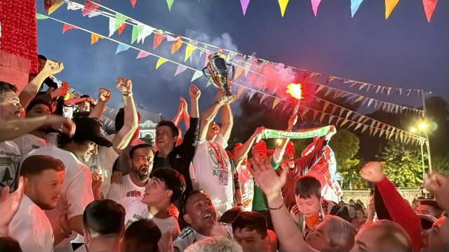 احتفالات مشجعي موغلا سبور