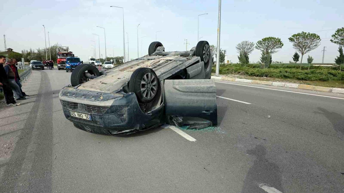 Aksaray'da otomobil ile hafif ticari araç çarpıştı: 2 yaralı