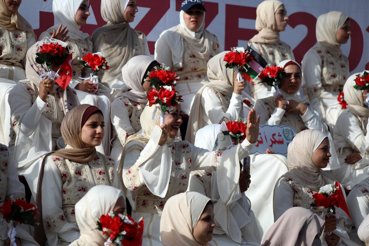 Albüm: Gazze'de Çok Sayıda Çift Toplu Nikah Töreniyle Dünya Evine Girdi