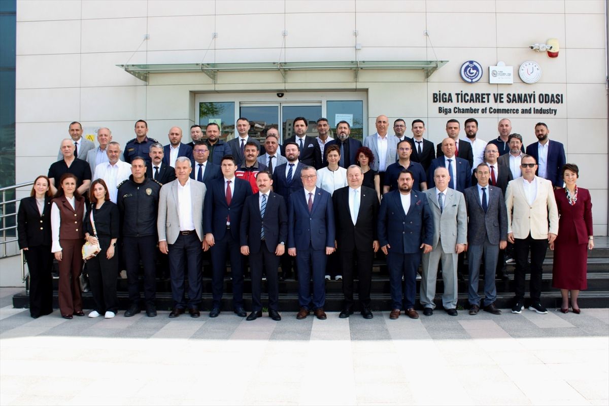 Biga'da mülki ve idari amirleri bir araya geldi