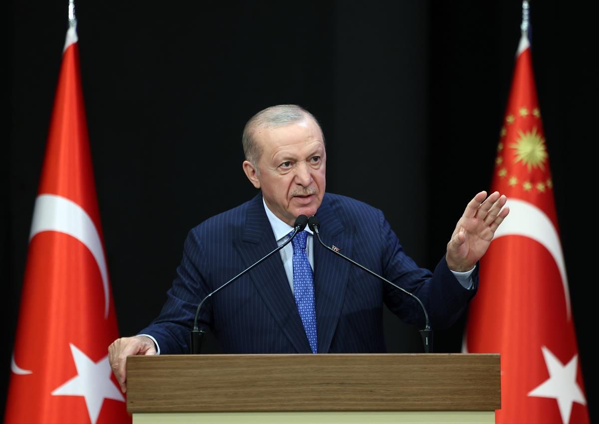 Cumhurbaşkanı Recep Tayyip Erdoğan: 'CHP yönetimi vatandaşın aklıyla alay etmeyi artık bırakmalı, başkalarını suçlama kurnazlığından vazgeçmelidir.'