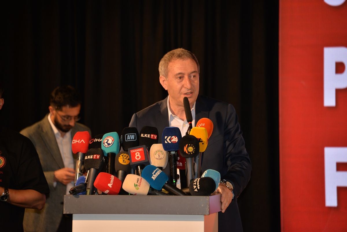 DEM Parti'li Bakırhan: Onurlu bir barışın ve kalıcı bir çözümün yolu, Diyarbakır'dan geçer