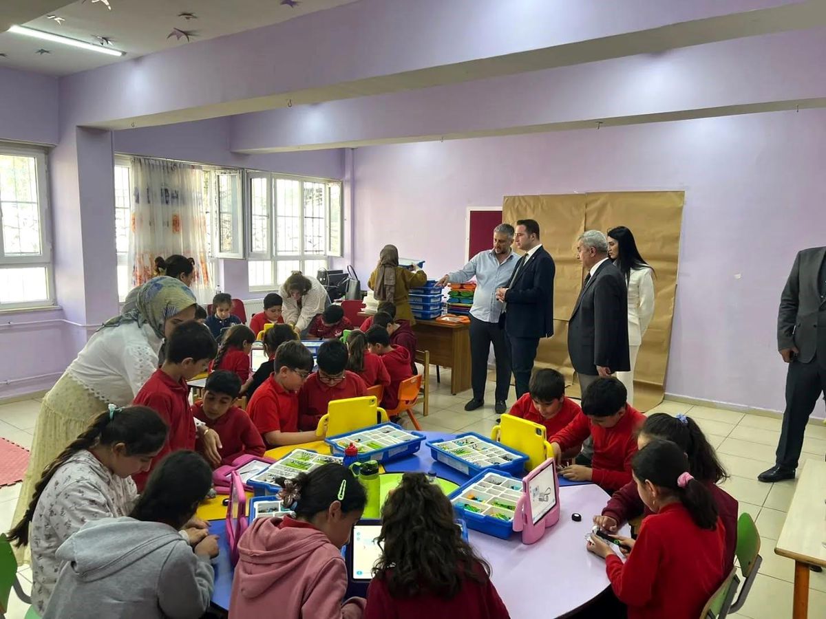 Elazığ'da robotik kodlama etkinliği
