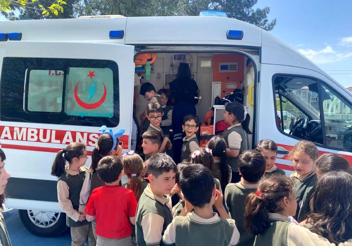 Erzincan'da miniklere "Sağlıklı Gelecek" eğitimi