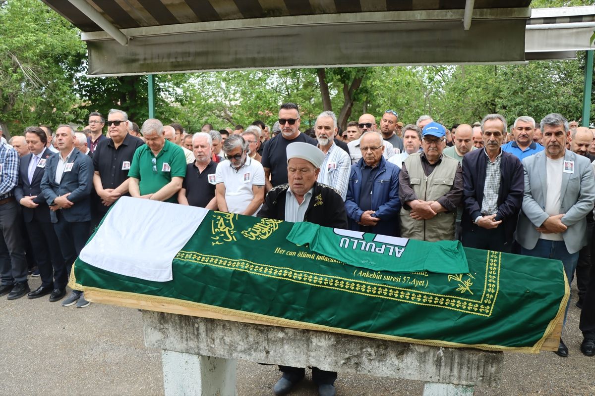 Eski hakem Ülkü Tırpancı, son yolculuğuna uğurlandı