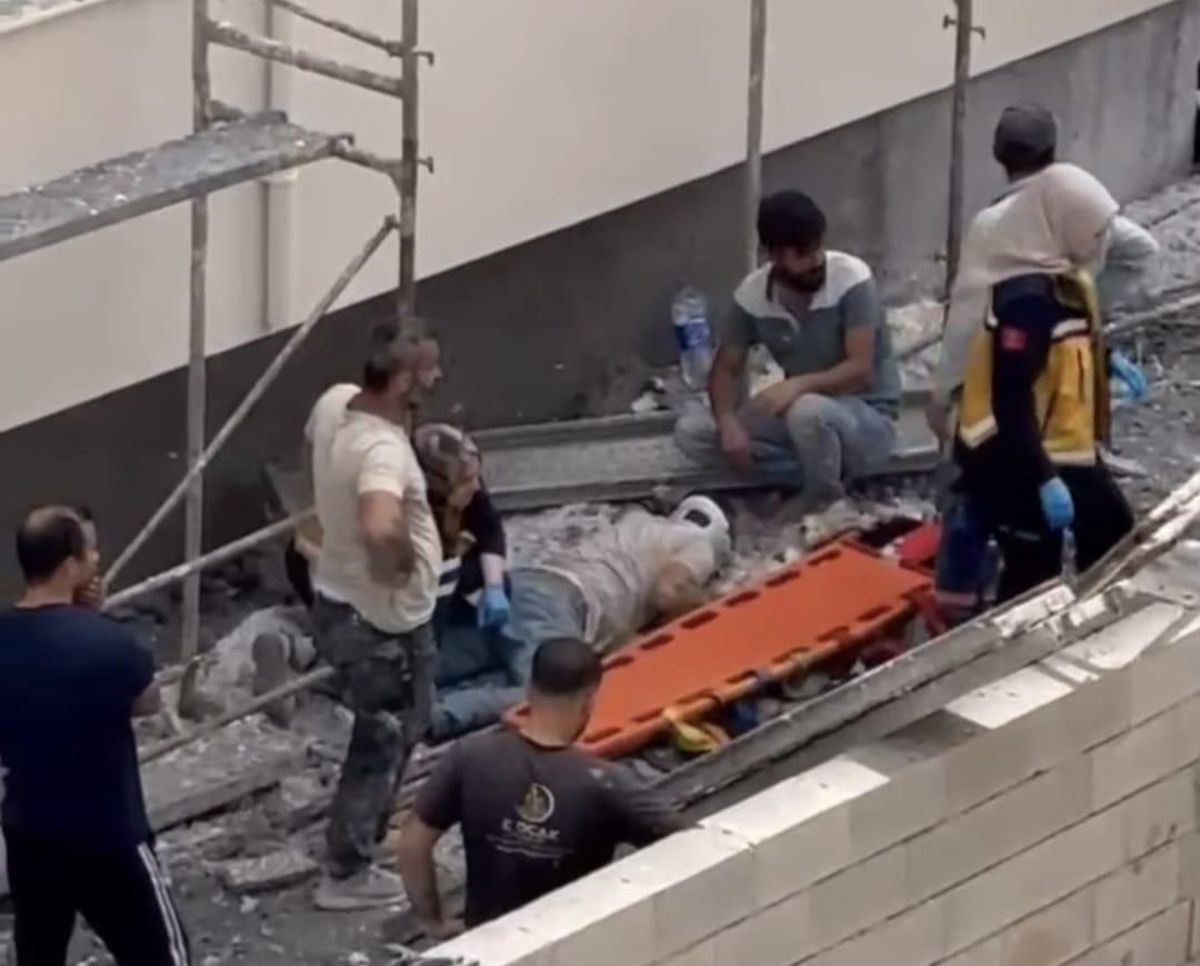 Hatay’da inşaatta çalışan işçi düşerek yaralandı