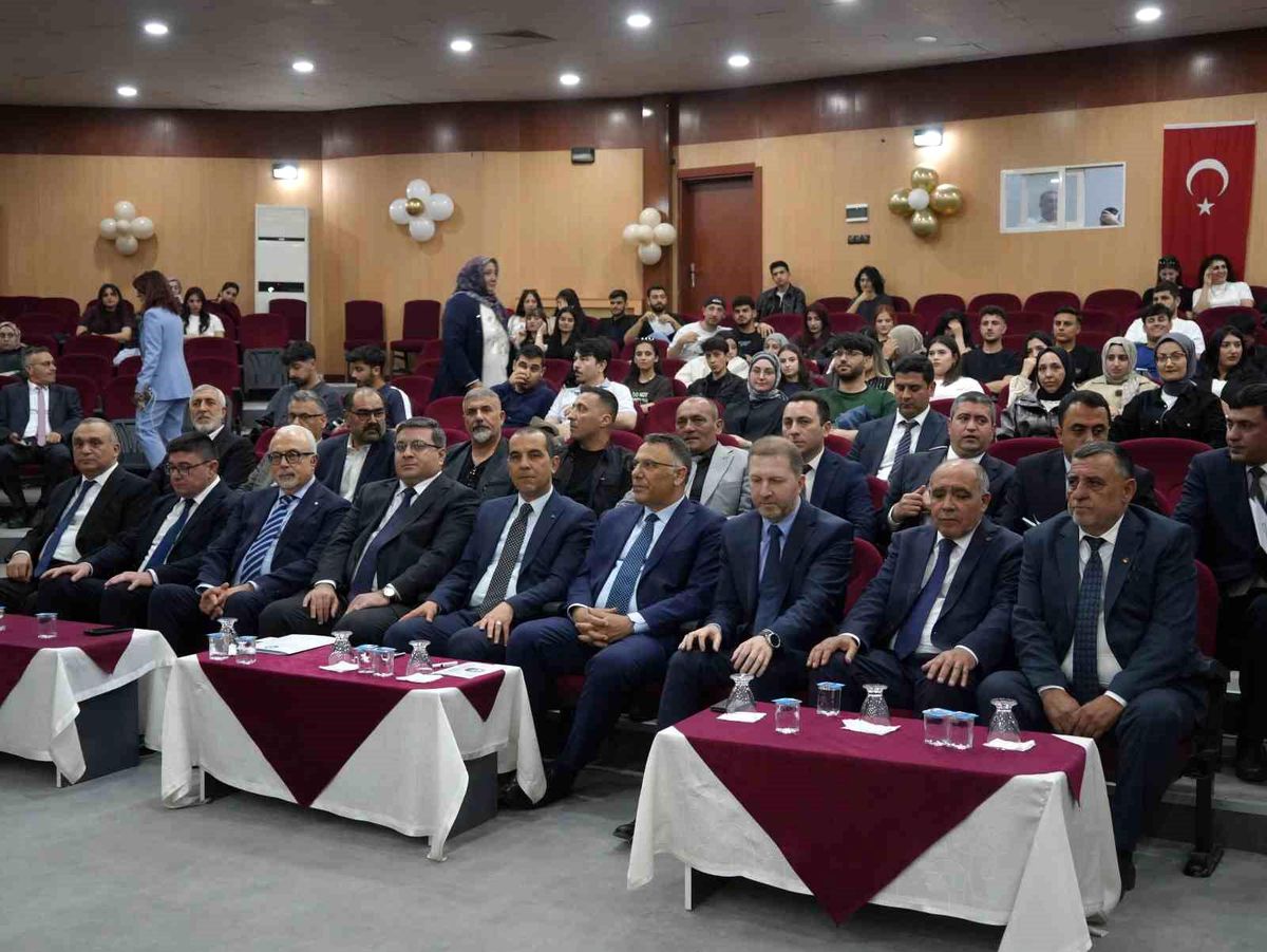 Iğdır'da "Azerbaycan Yatırım Fırsatları: Nahçıvan Bölgesinin Stratejik Avantajları" semineri
