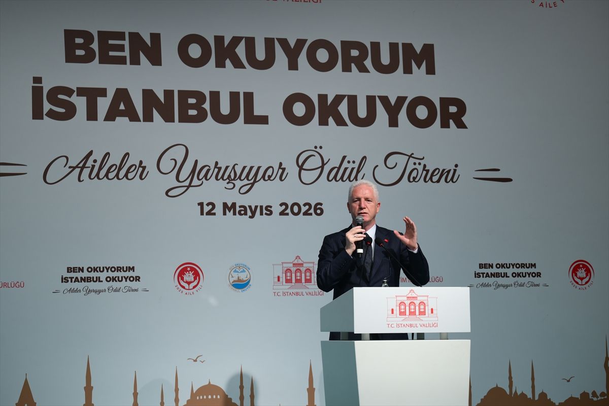 İstanbul'da 'Aileler Yarışıyor' kitap okuma yarışmasının ödül töreni yapıldı