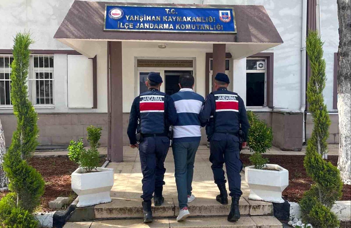 Kırıkkale'de 'dolandırıcılık' suçundan aranan hükümlü yakalandı