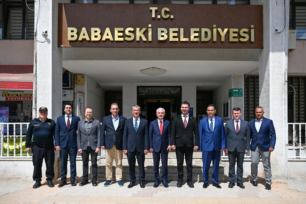 Kırklareli Valisi Turan, Babaeski Belediyesini ziyaret etti