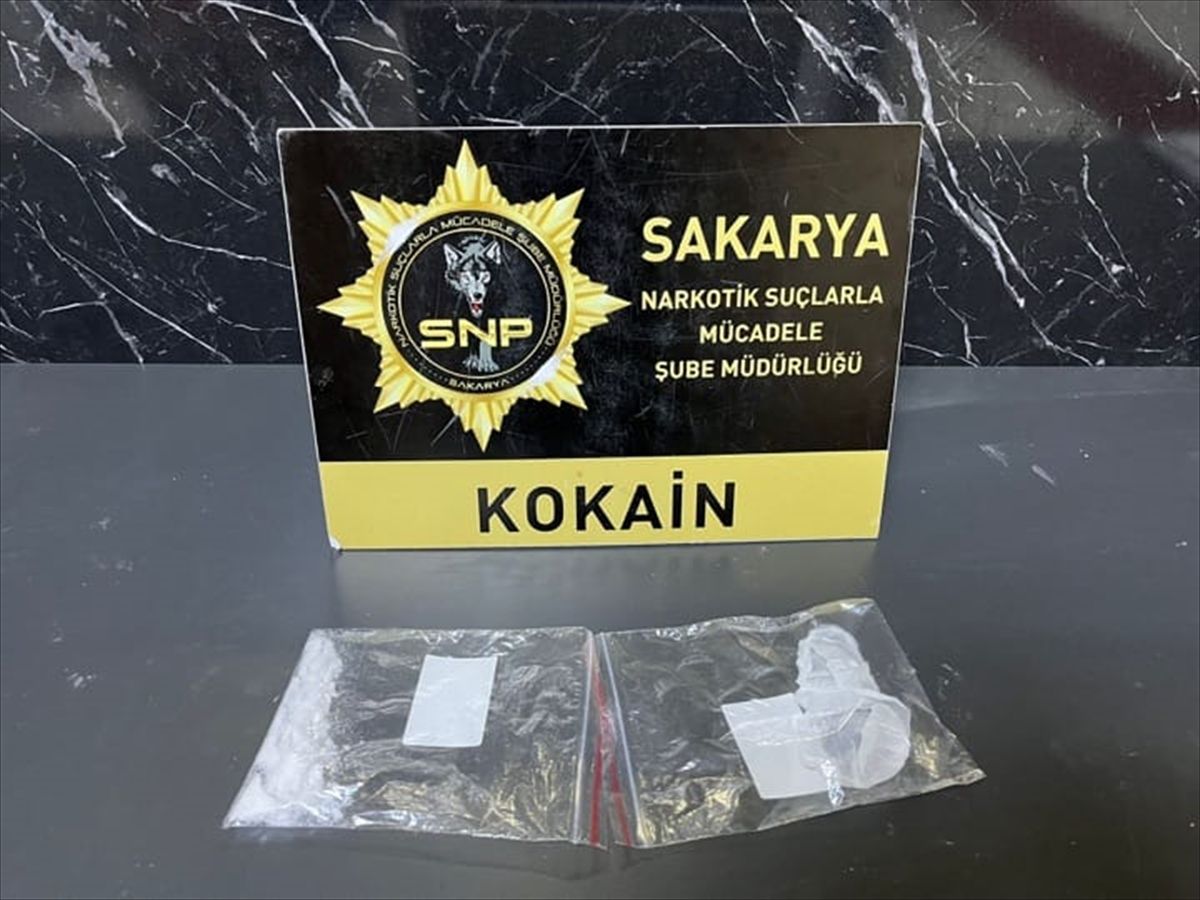 Sakarya'da uyuşturucu ticareti yaptığı iddiasıyla yakalanan zanlı tutuklandı