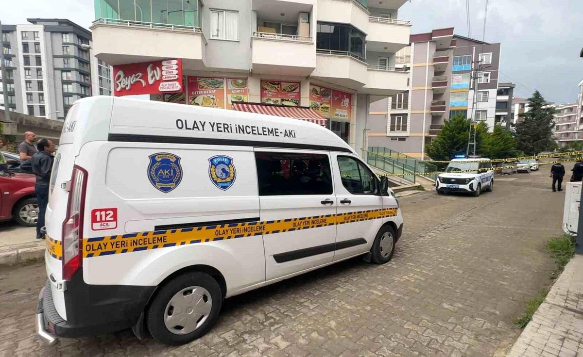 Samsun'da 4'üncü kattan düşen kadın ağır yaralandı