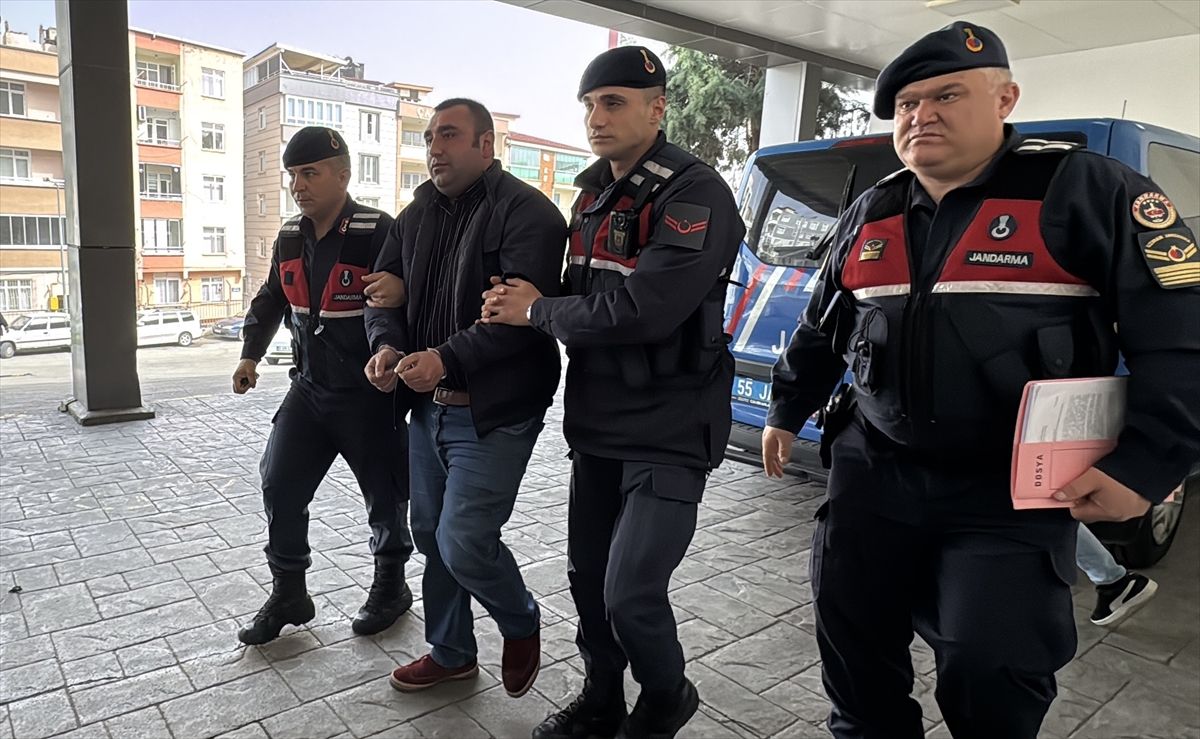 Samsun'da tartıştığı babasını tabancayla öldüren şüpheli adliyeye sevk edildi