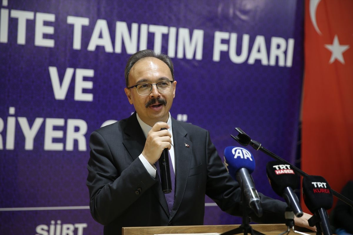 Siirt'te liselilere yönelik "Üniversite Tanıtım Fuarı ve Kariyer Günü" etkinliği düzenlendi