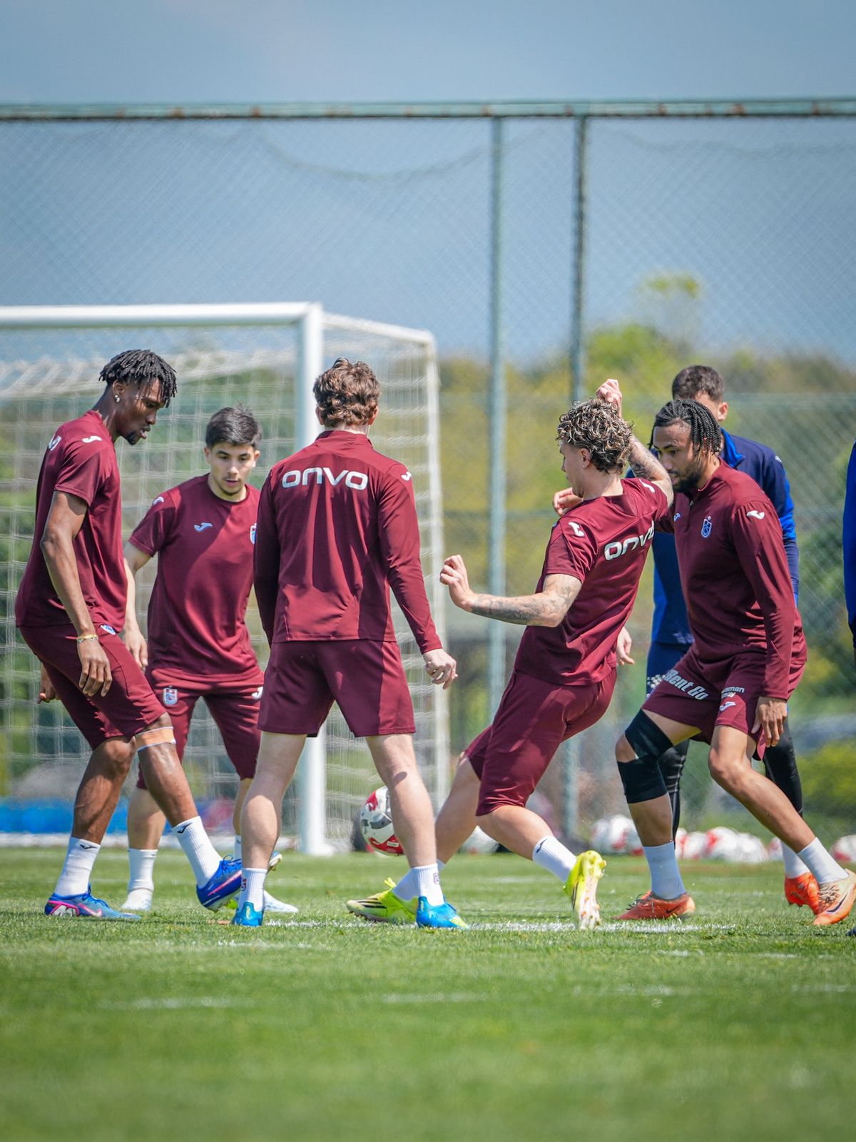 Trabzonspor, Gençlerbirliği maçı için Ankara'ya gitti