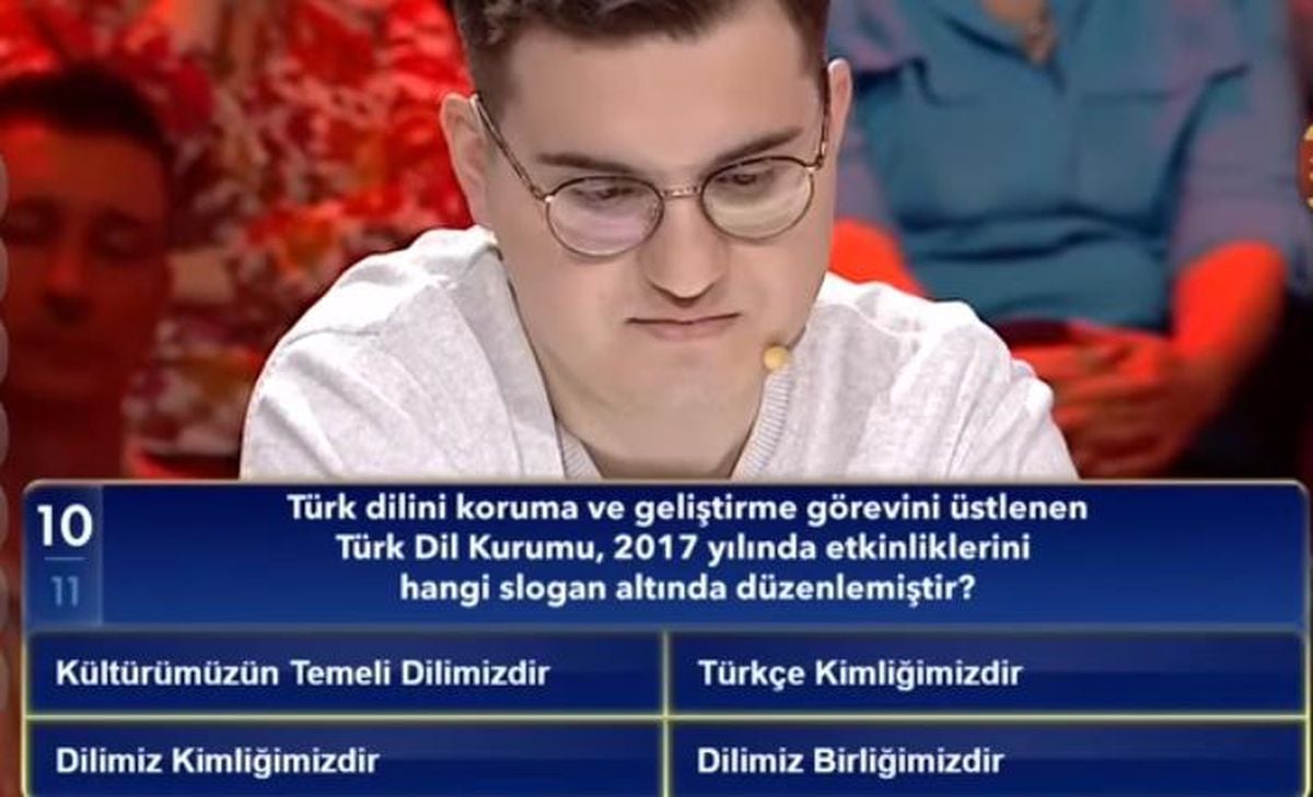 Türk dilini koruma ve geliştirme görevini üstlenen Türk Dil Kurumu, 2017 yılında etkinliklerini hangi slog...