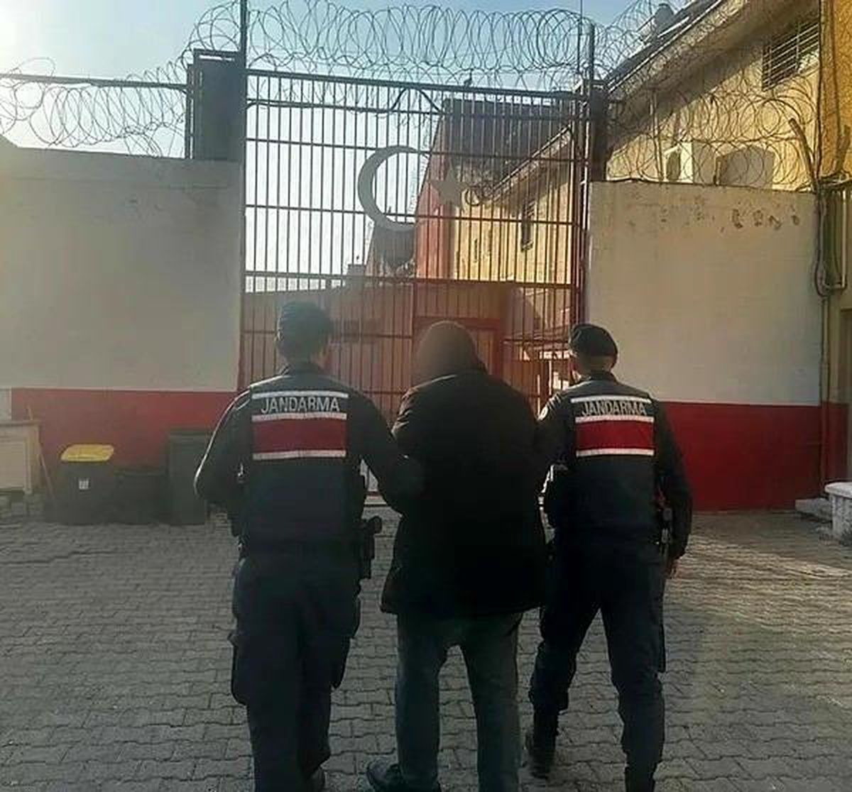 Anne cinayetindeki 'kanlı mont' detayı düğümü çözdü