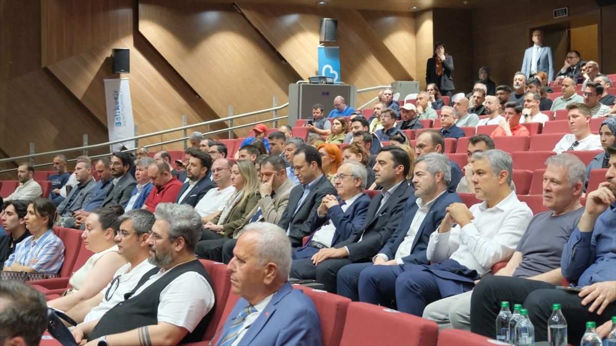 Balıkesir'de 'Yapay Zekanın İş Hayatına Etkileri' programı düzenlendi