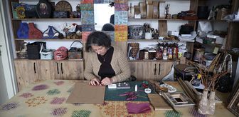 Çöpe gidecek karton ve camları 'ileri dönüşümle' tasarlayarak yeni eşyalar yapıyor