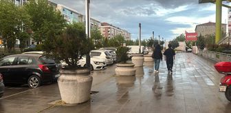 Çorlu'da sağanak hayatı olumsuz etkiledi