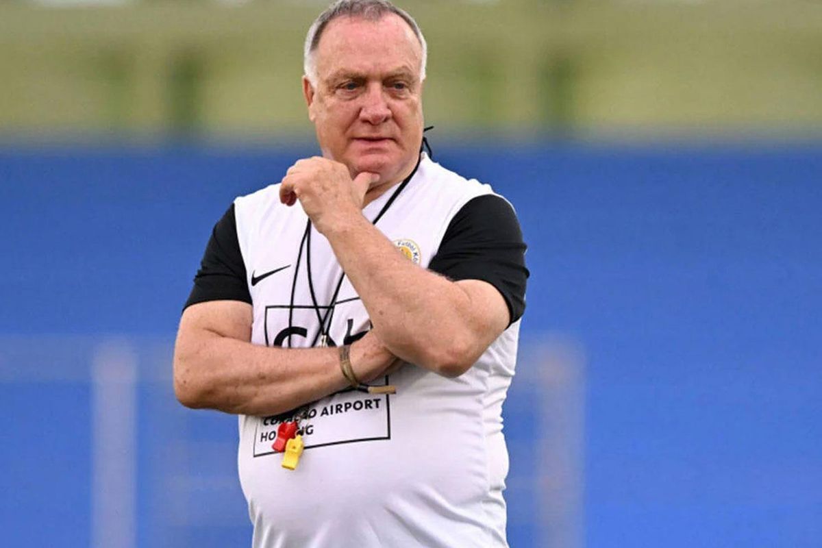 Dick Advocaat Curaçao'ya geri döndü