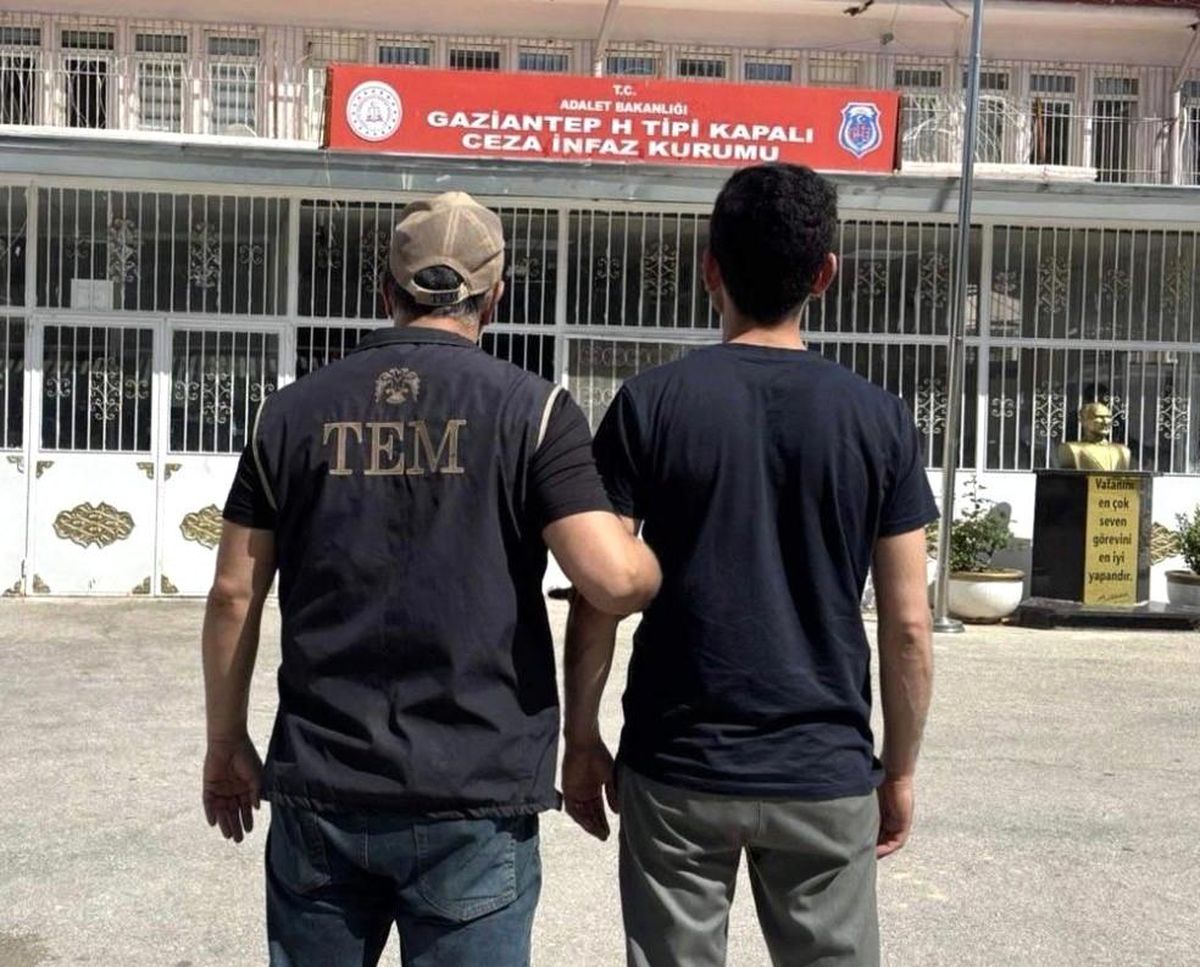 Gaziantep'te 6 yıl hapis cezasıyla aranan FETÖ firarisi yakalandı