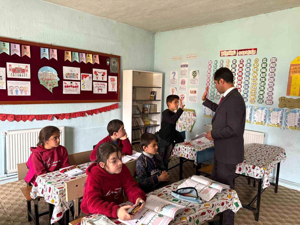 İki ayının saldırısından kurtulan Sencer okula başladı