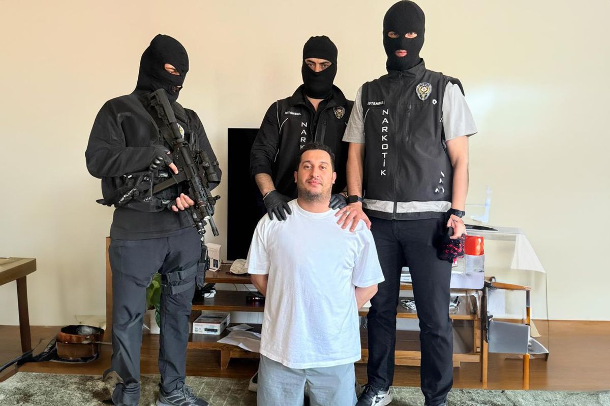 MİT ve Narkotik'ten ortak operasyon! Uyuşturucu baronu İstanbul'da yakalandı
