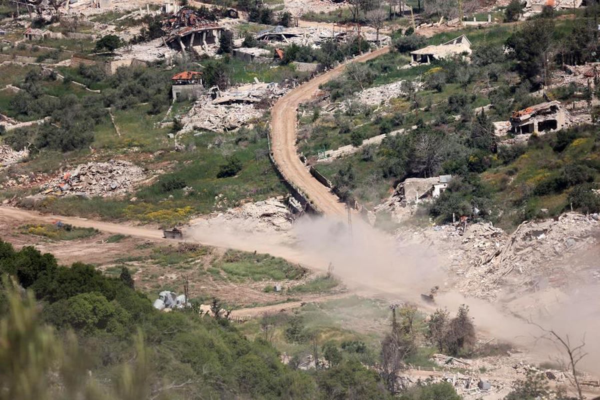 İsrail, Lübnan'ın Güneyine Saldırılar Düzenledi: 16 Ölü